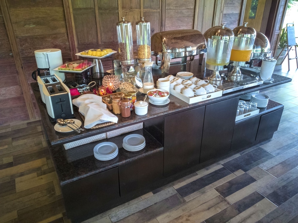 뷔페 아침 식사