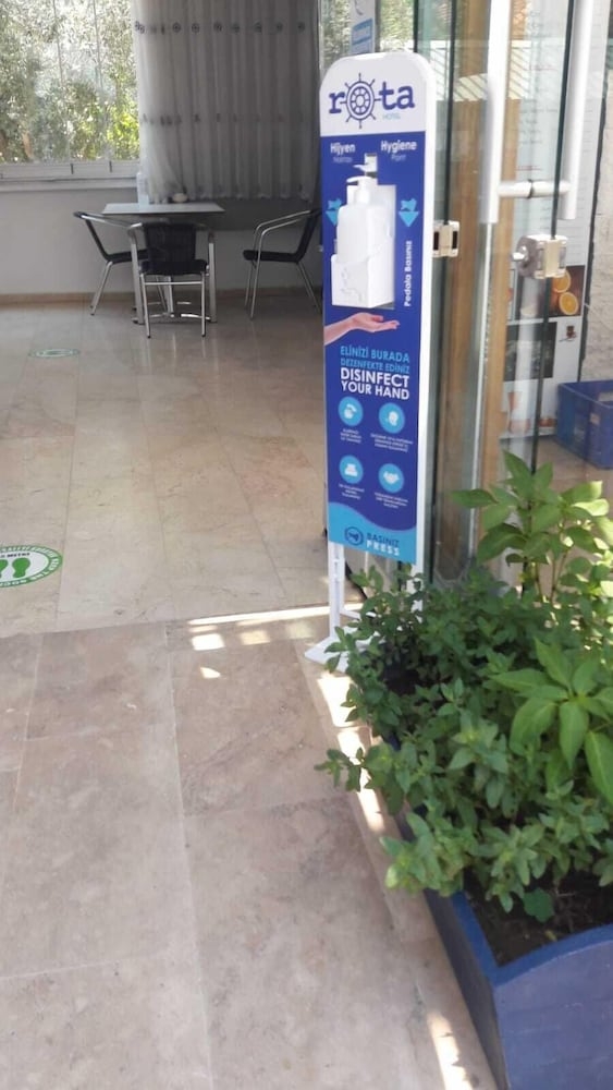 숙박 시설 입구