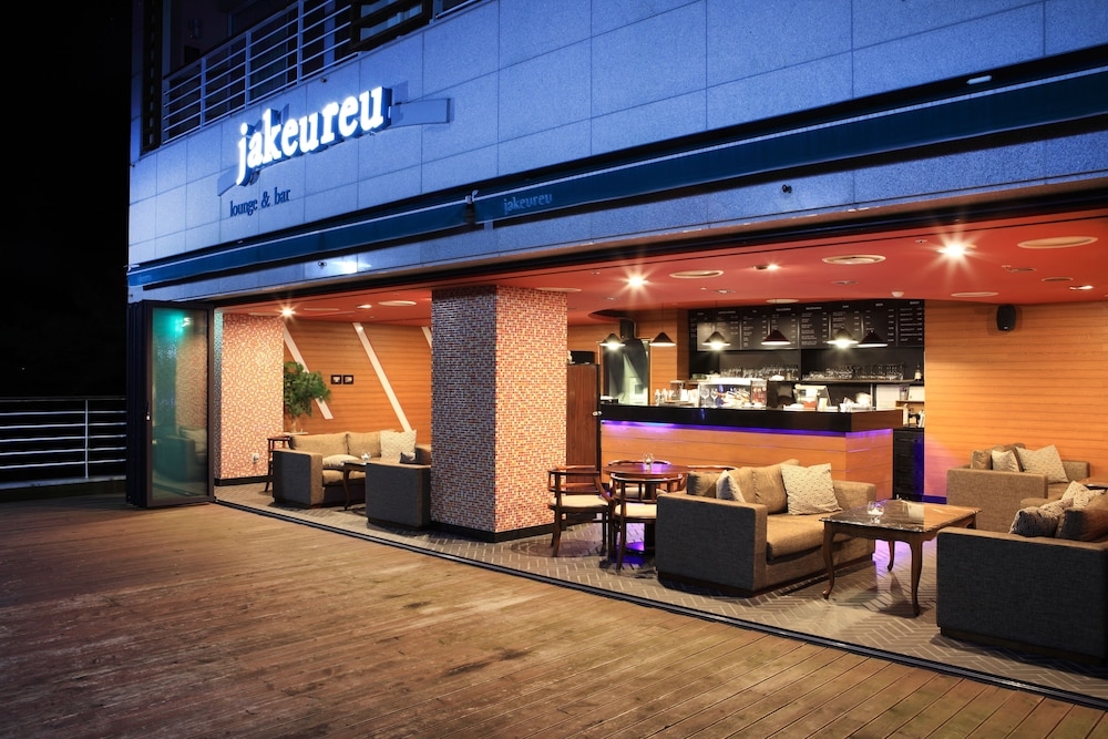 바(숙박 시설 내)