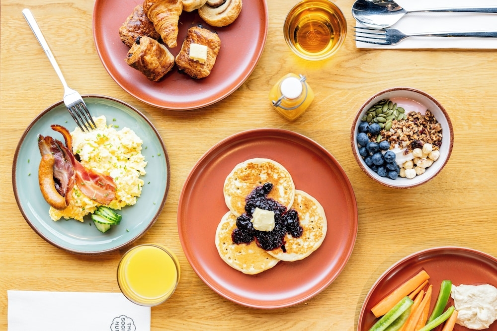 뷔페 아침 식사