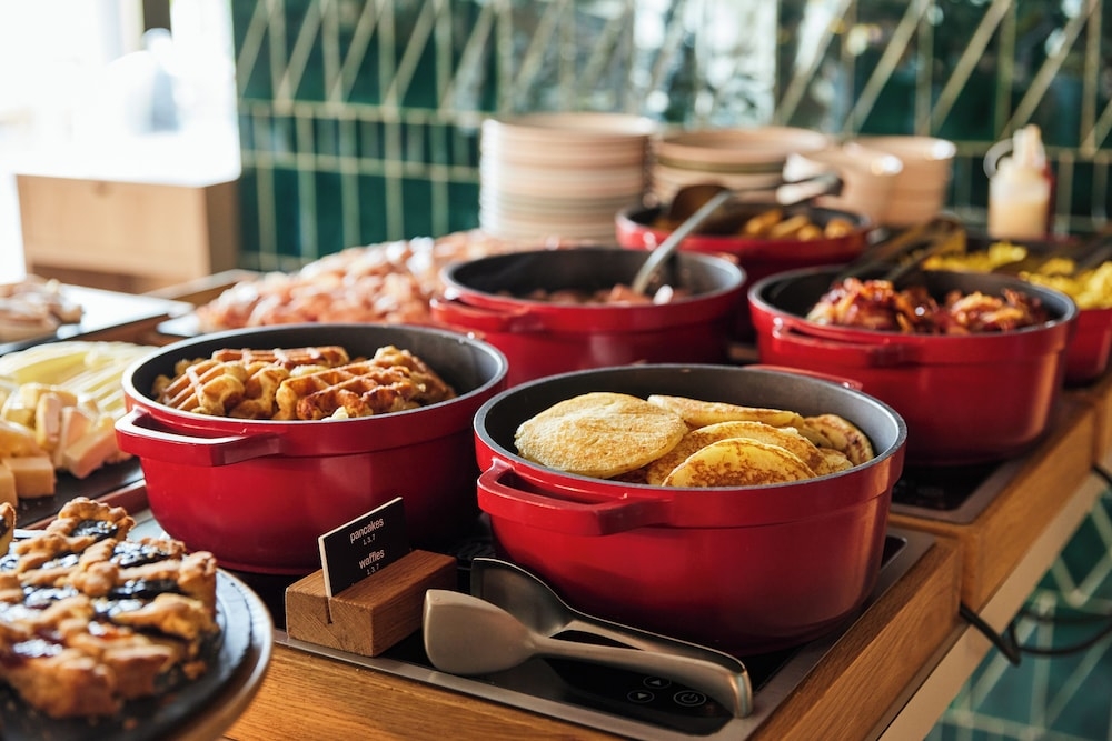 뷔페 아침 식사