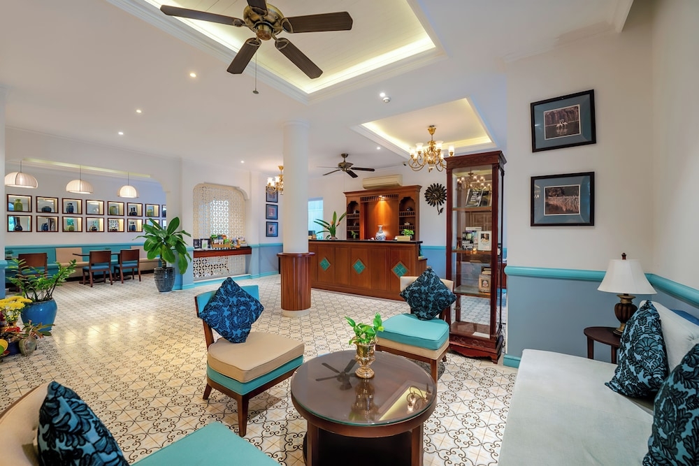 로비 좌석 공간