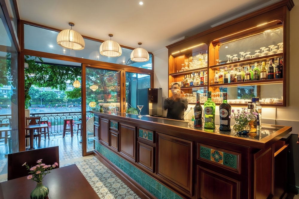 바(숙박 시설 내)