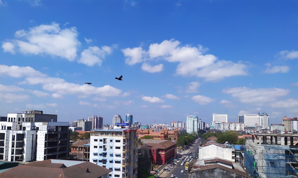 숙박 시설에서 보는 시내 전망