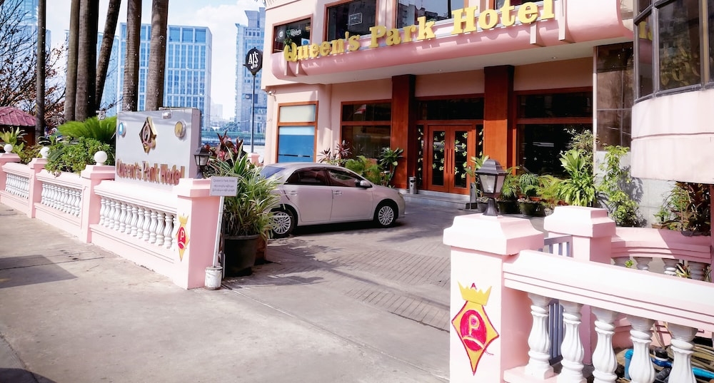 숙박 시설 입구