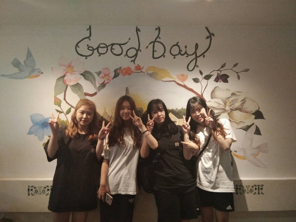 로비 좌석 공간