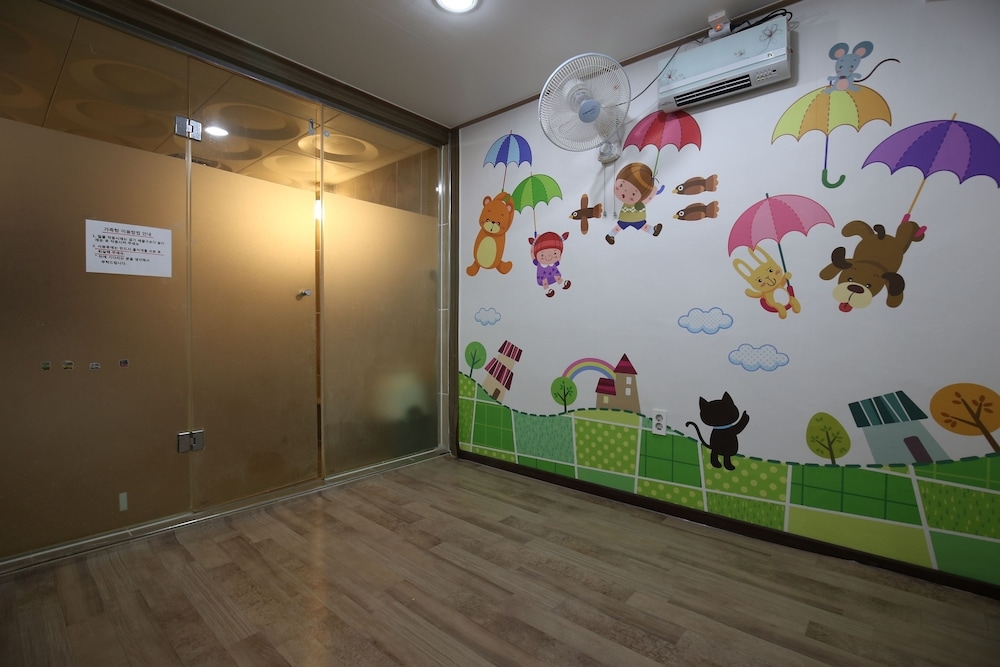 숙박 시설 내 편의 시설/서비스