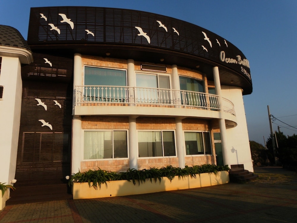 숙박 시설 정면