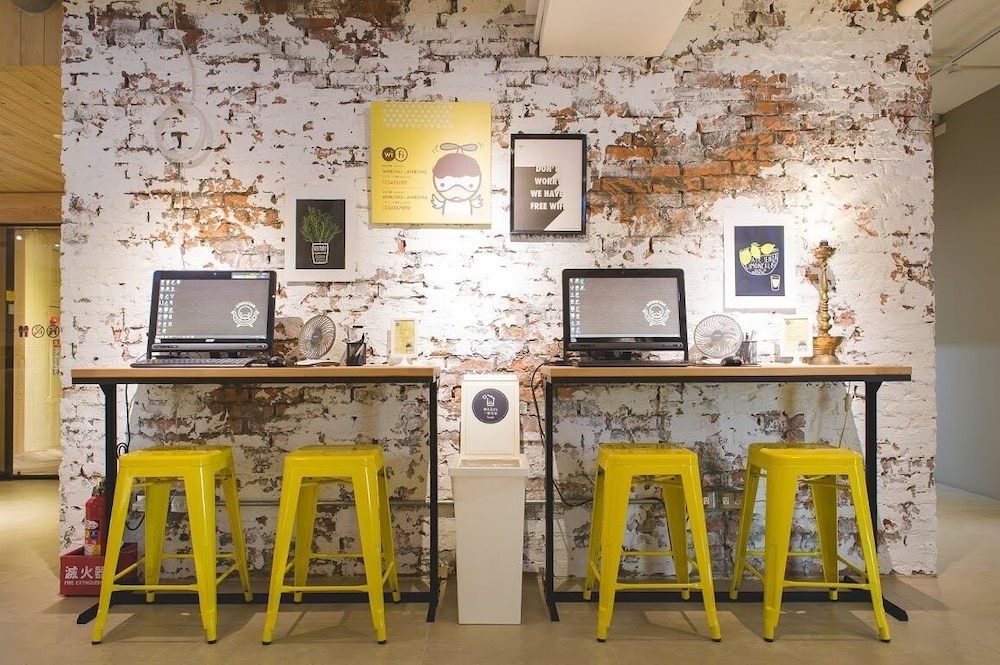 로비 좌석 공간