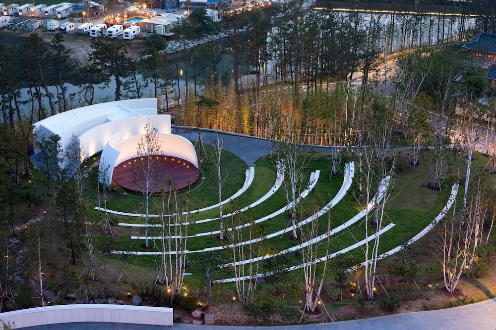 숙박 시설 구내