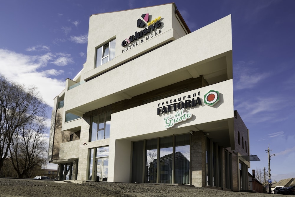 숙박 시설 정면