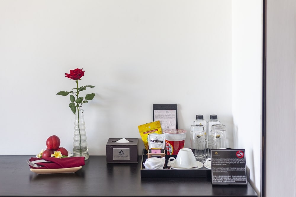 객실 내 식사 공간