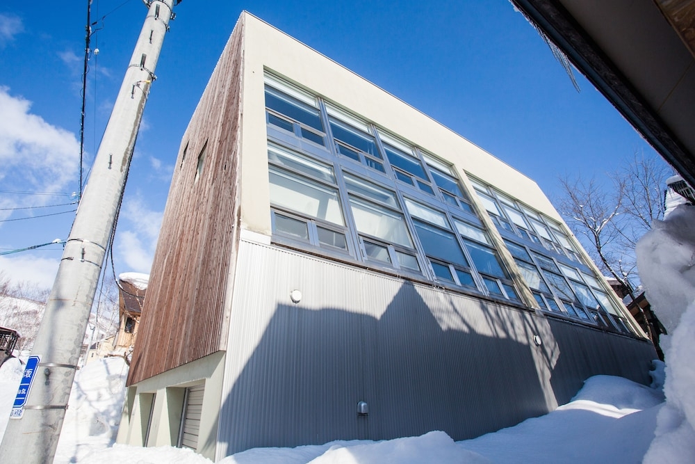 숙박 시설 정면