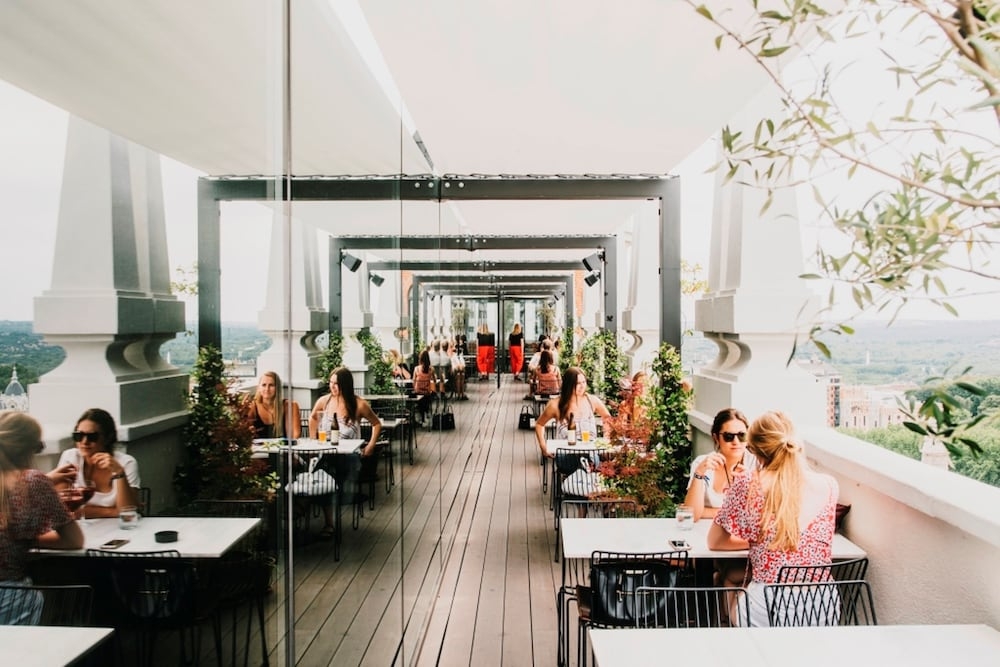 바(숙박 시설 내)