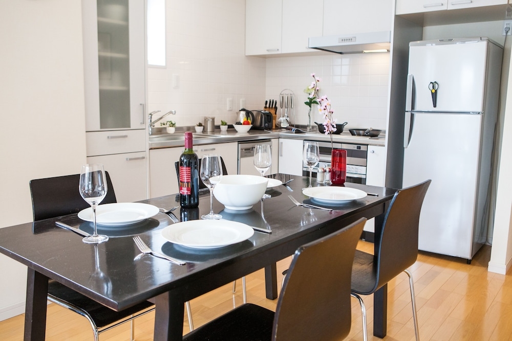 객실 내 식사 공간