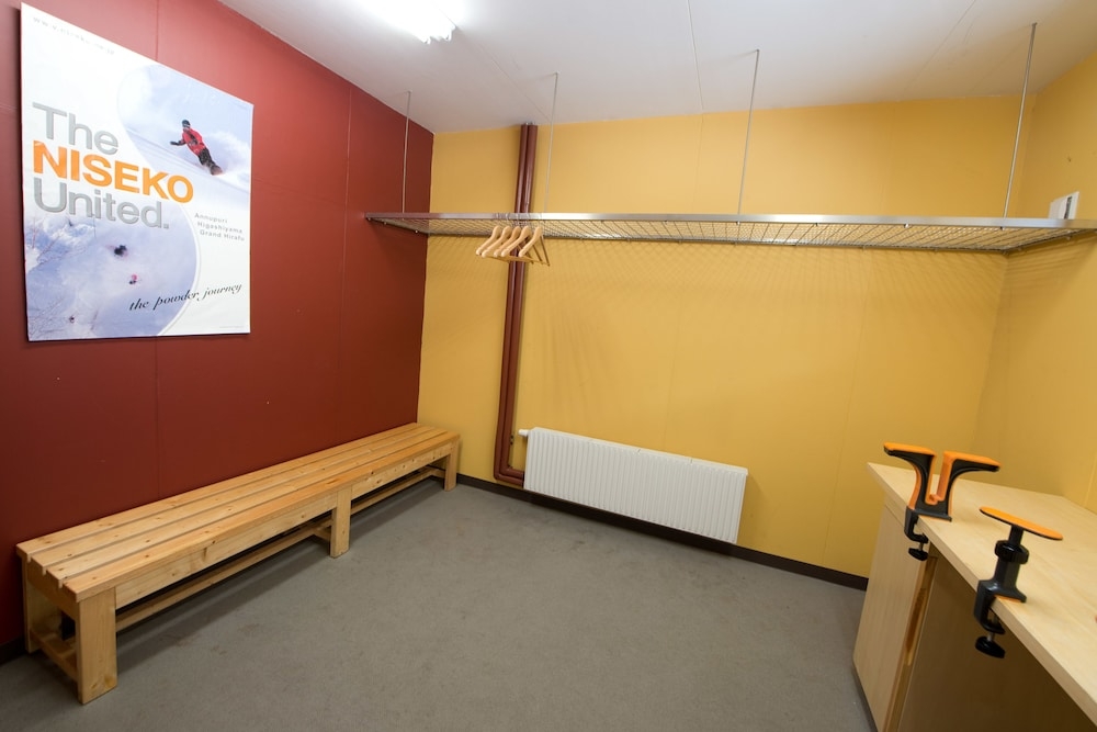 장비 보관 시설