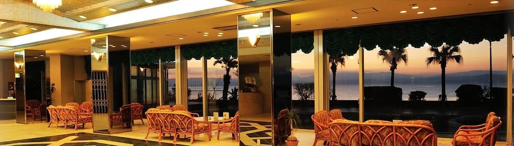 로비 좌석 공간