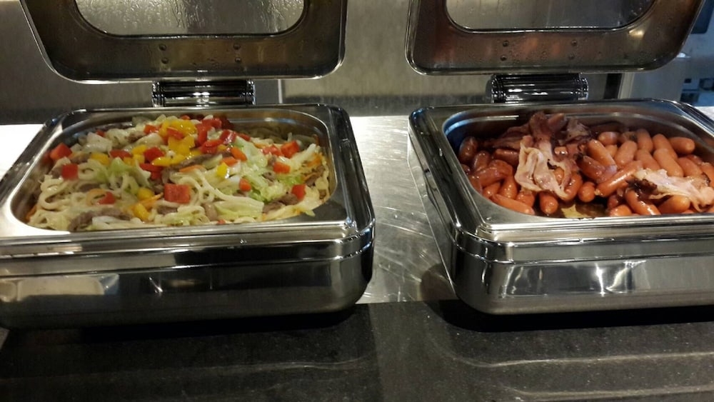 뷔페 아침 식사