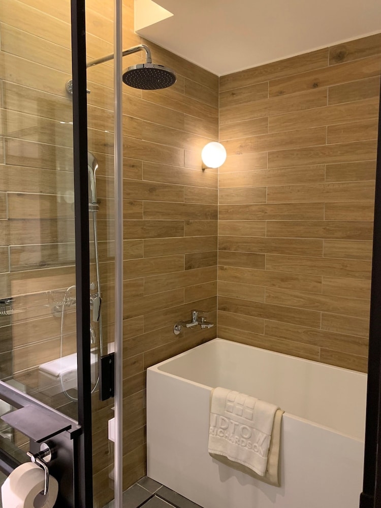 욕실 편의 시설