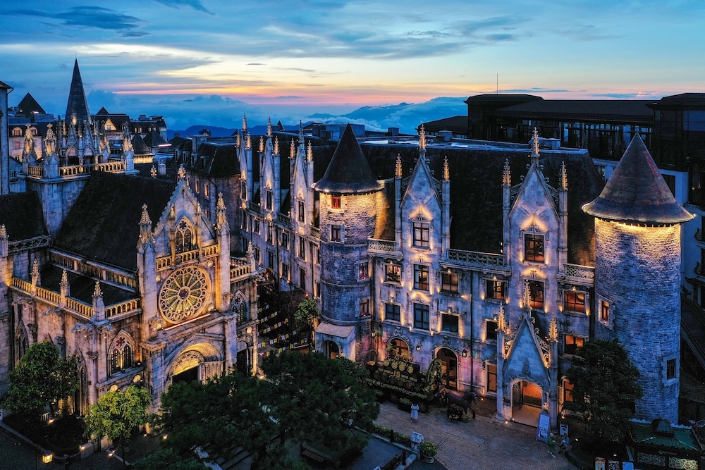 숙박 시설 정면