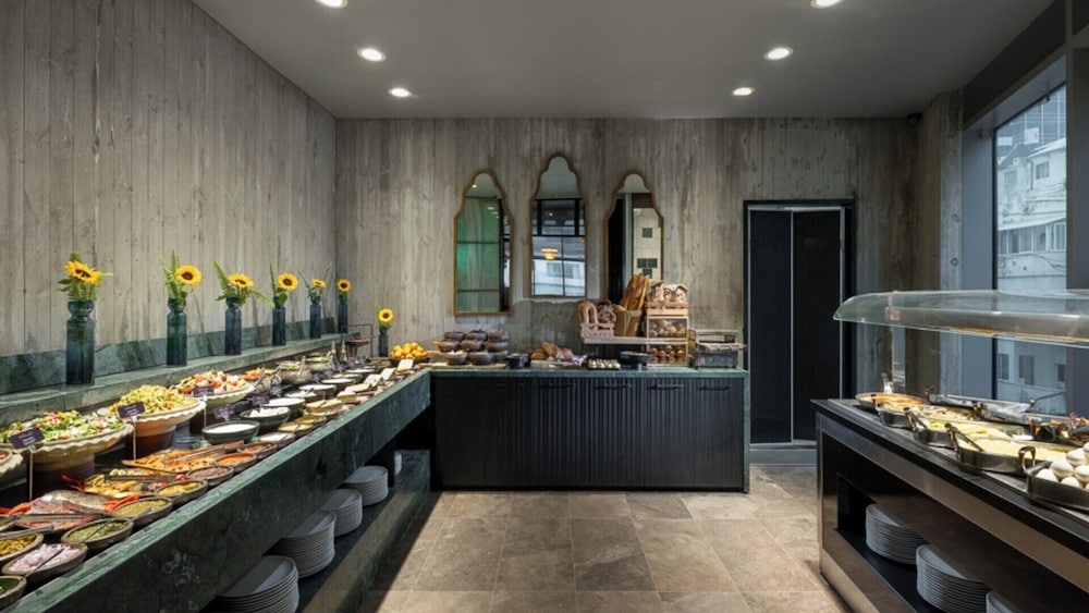 뷔페 아침 식사