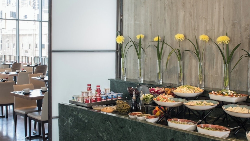 뷔페 아침 식사