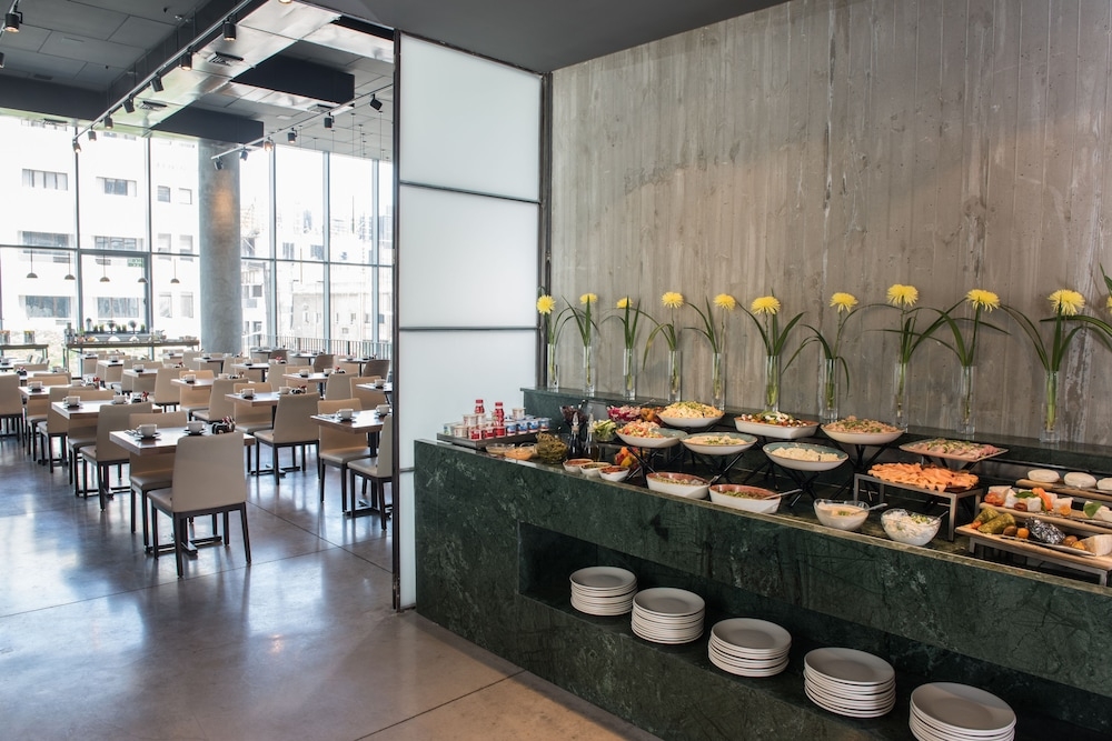 뷔페 아침 식사