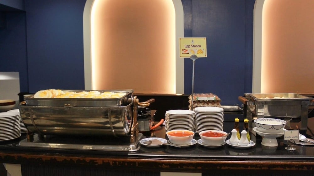 뷔페 아침 식사