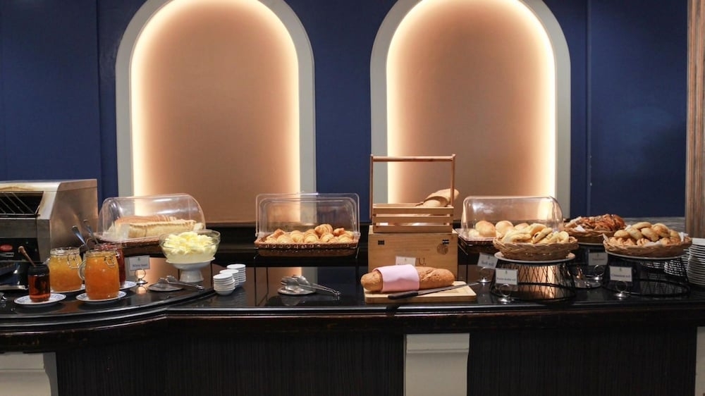 뷔페 아침 식사