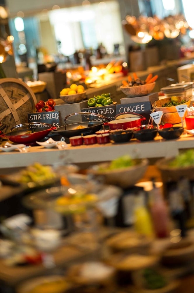 뷔페 아침 식사
