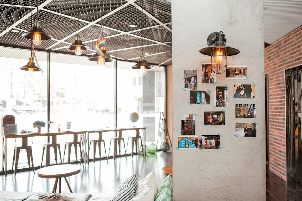 로비 좌석 공간