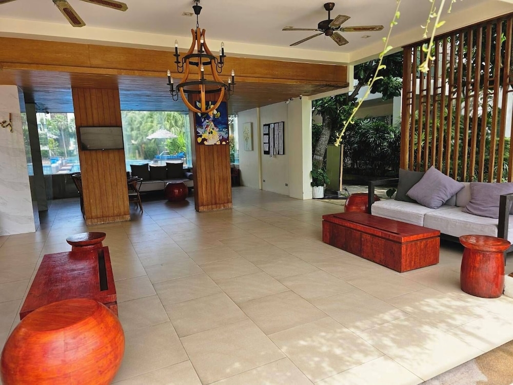 숙박 시설 정면