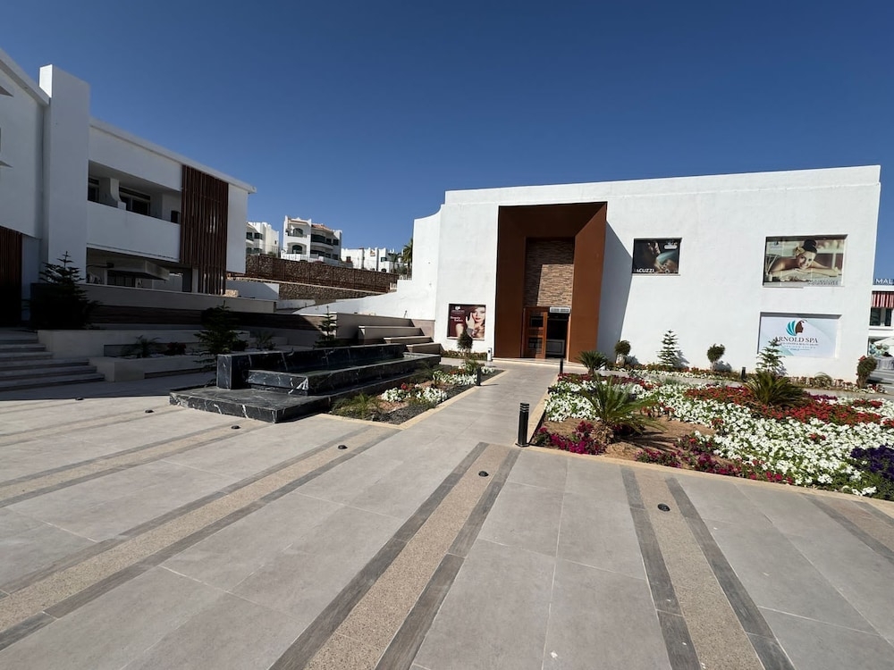 숙박 시설 정면