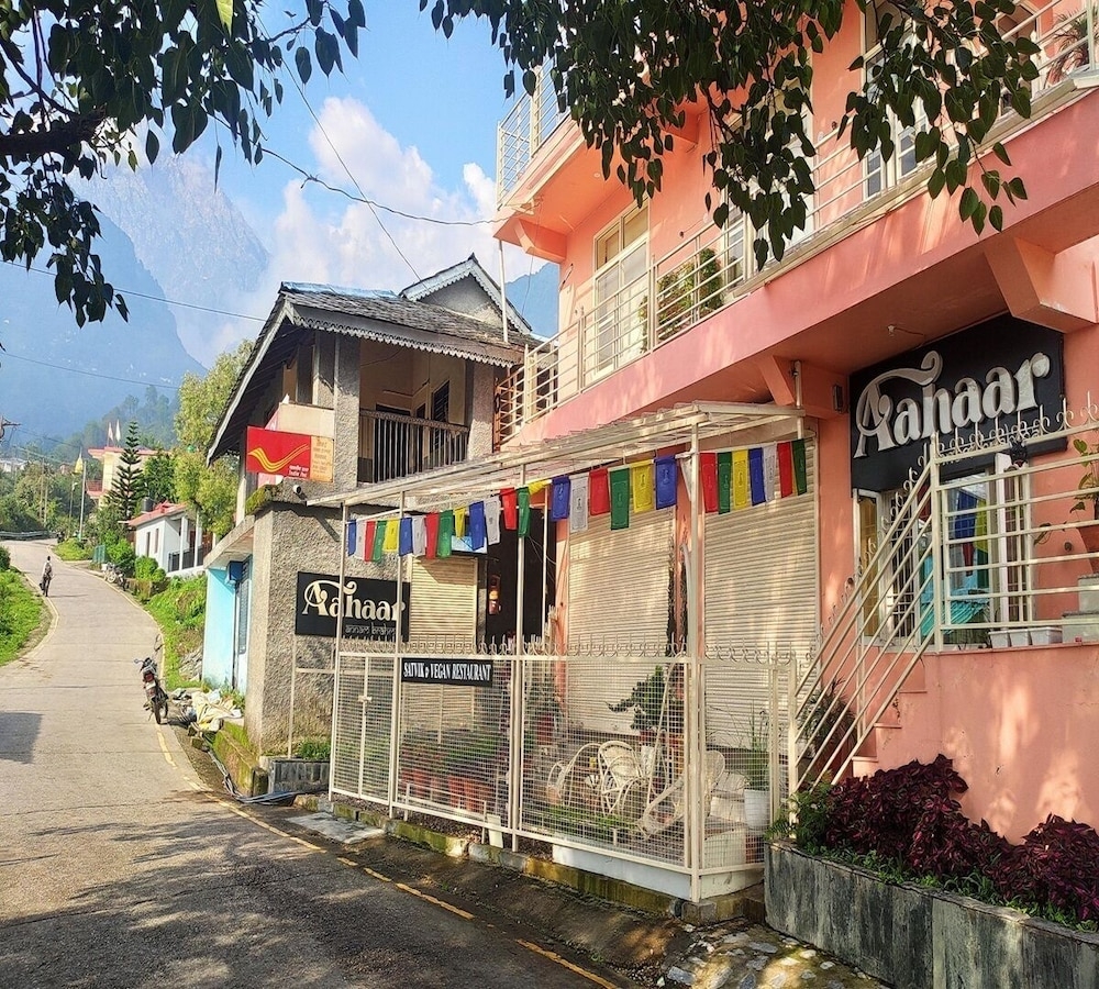 숙박 시설 정면