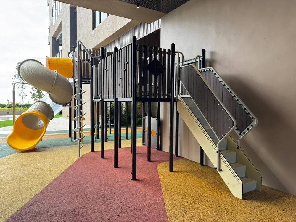 어린이 놀이 공간 - 야외