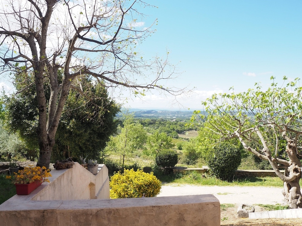 숙박 시설의 전망