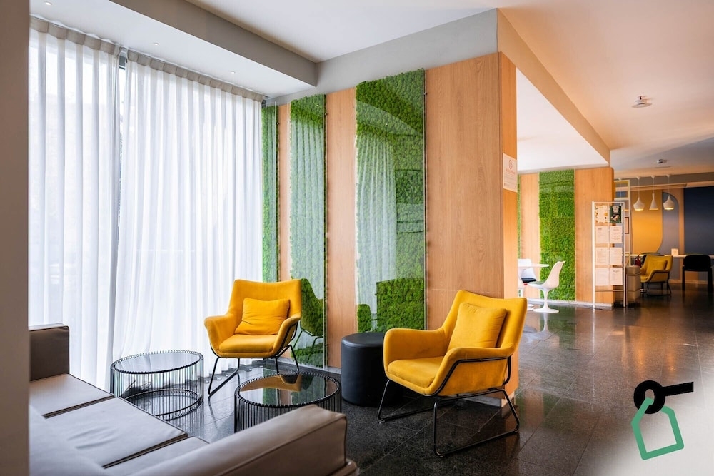 로비 좌석 공간