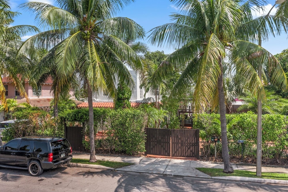 숙박 시설 정면