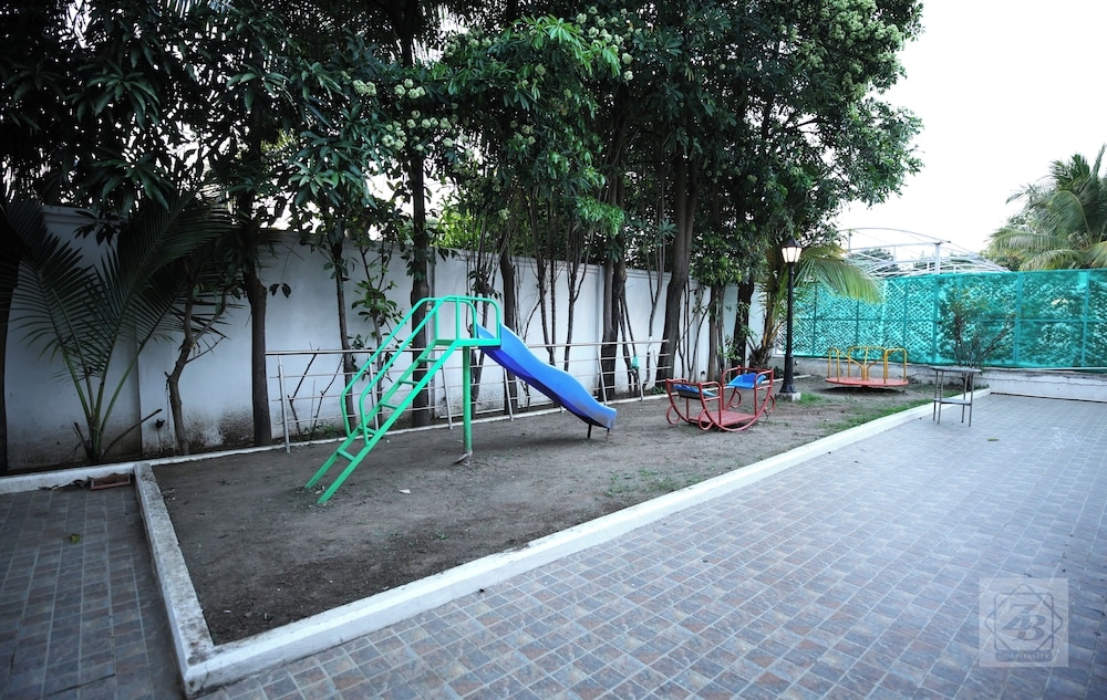 어린이 놀이 공간 - 야외