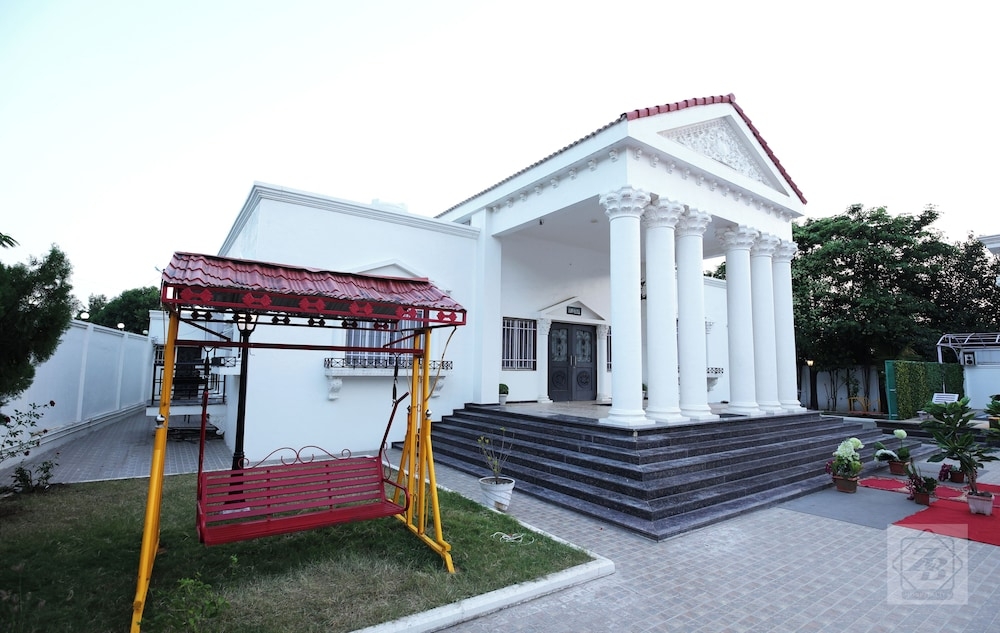 숙박 시설 정면