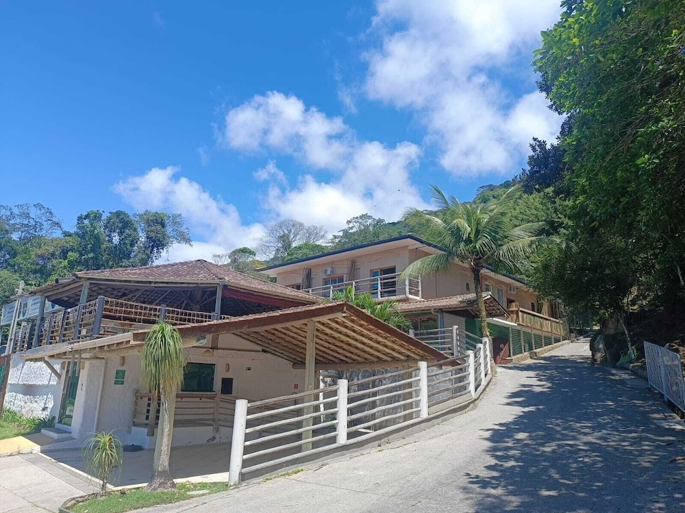 숙박 시설 정면