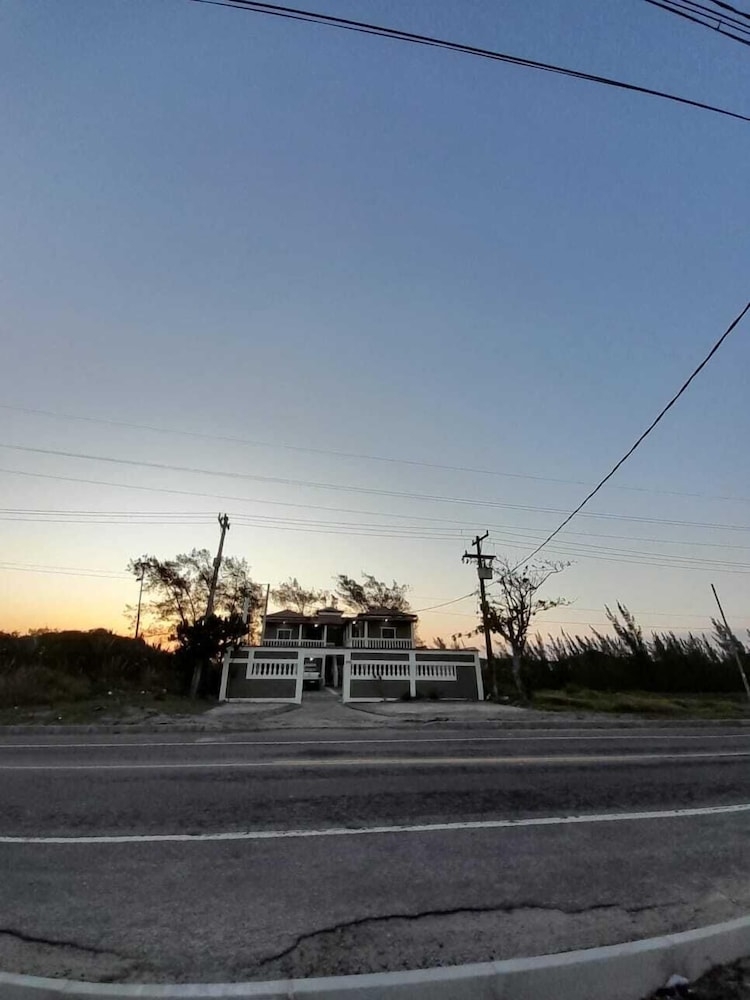 숙박 시설 정면