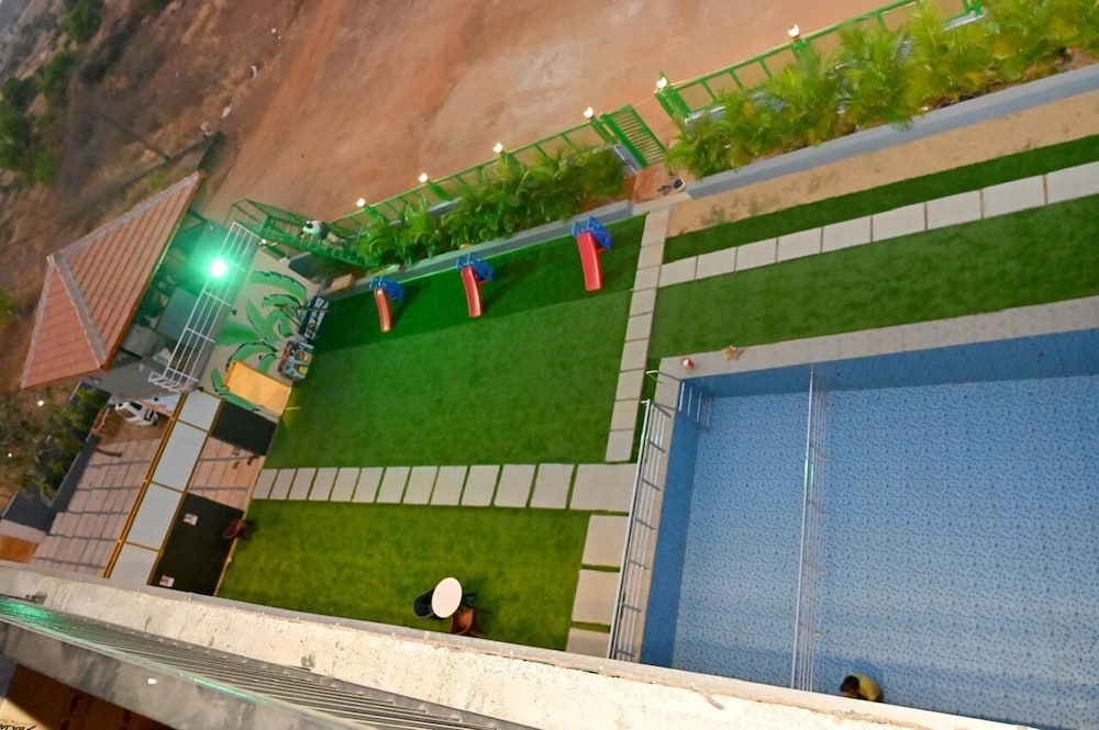 숙박 시설 구내