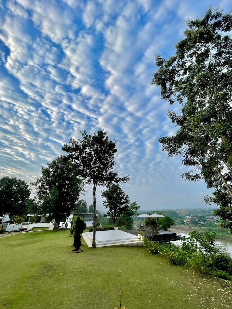 숙박 시설 구내
