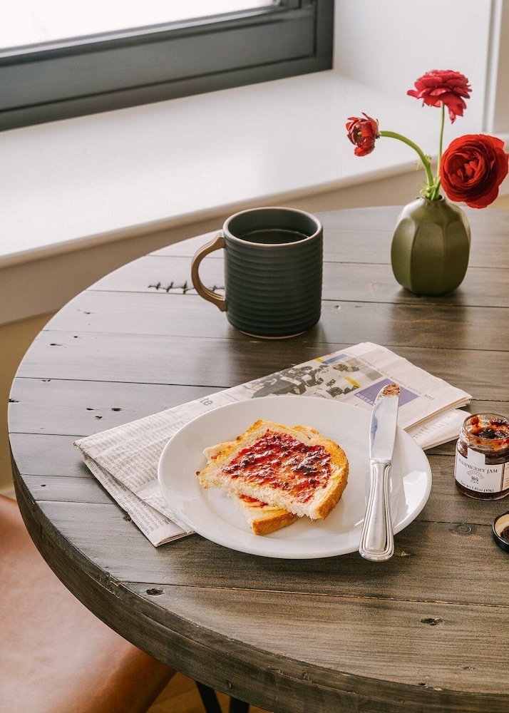 객실 내 식사 공간