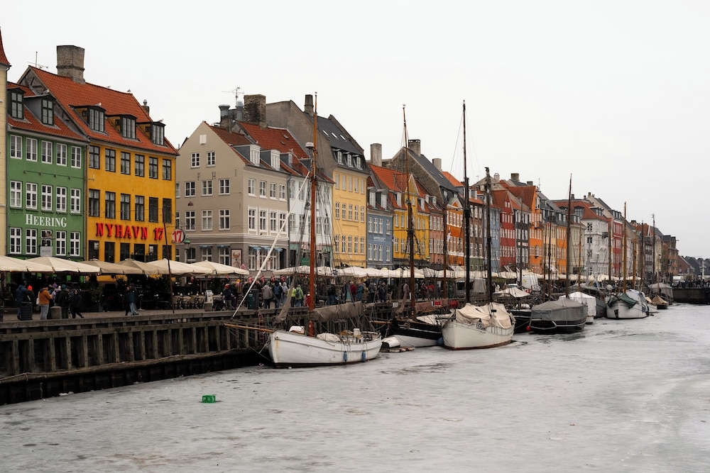 숙박 시설 정면