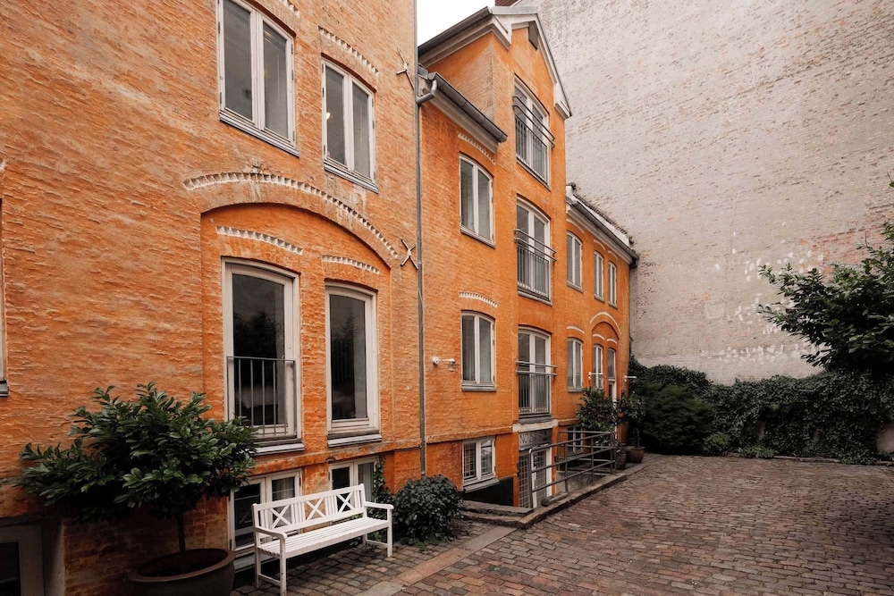 숙박 시설 정면