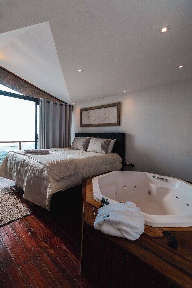 숙박 시설 정면