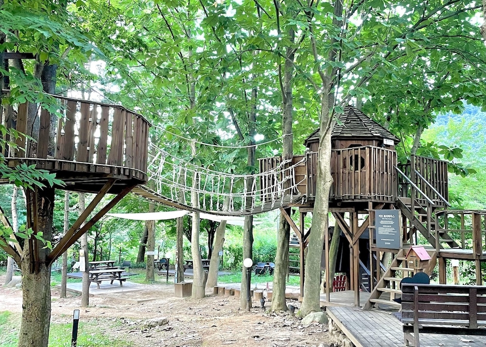 어린이 놀이 공간 - 야외