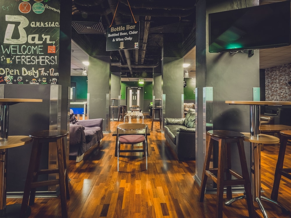 바(숙박 시설 내)